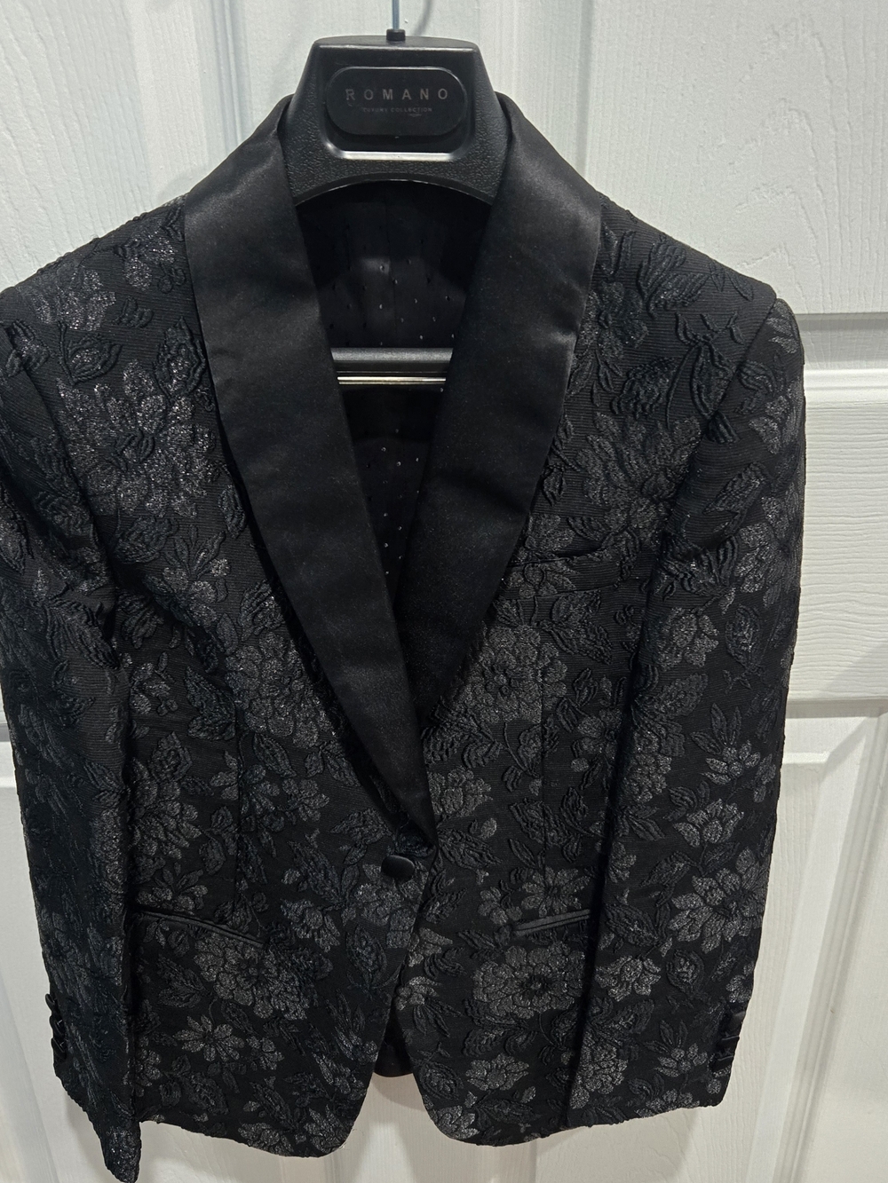 Girls' Black Floral Jacquard Blazer with Satin Collar